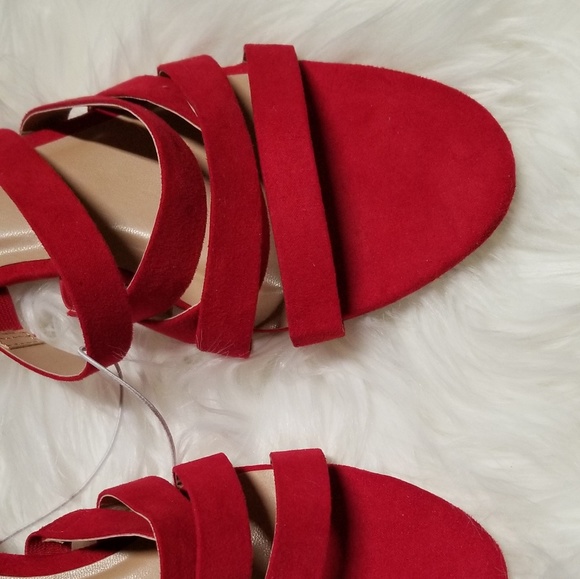 Red sandals - Picture 5 of 8